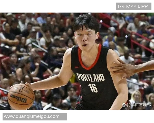 比卢普斯称赞杨瀚森篮板表现强调球队需加强篮下防守力度