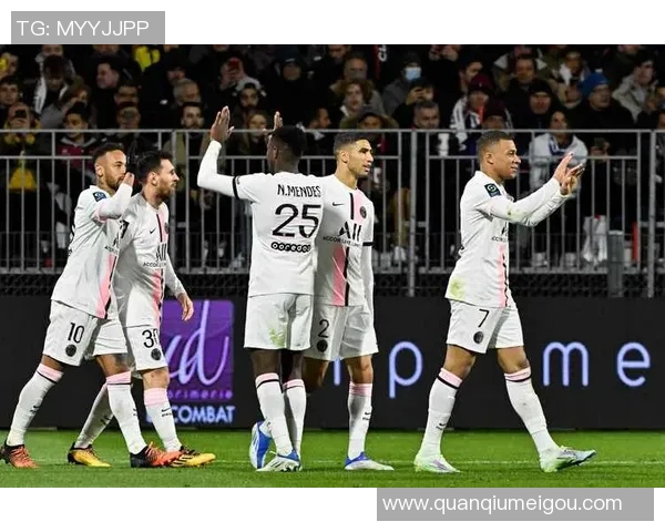 福将杜埃闪耀赛场17场比赛进球助巴黎全胜展现强大实力